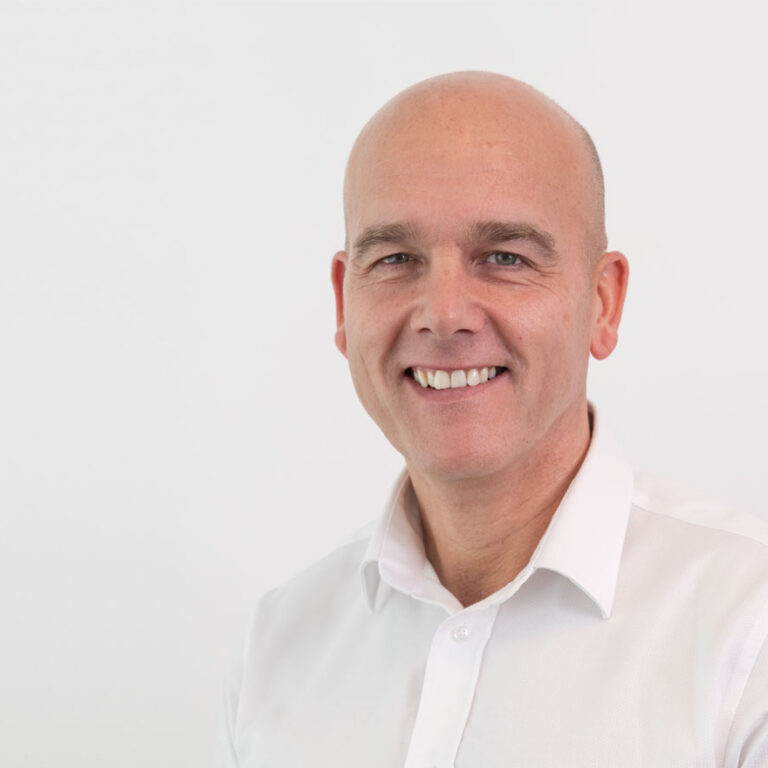 chiropractor-peter-grant-therapist Dr Peter Grant